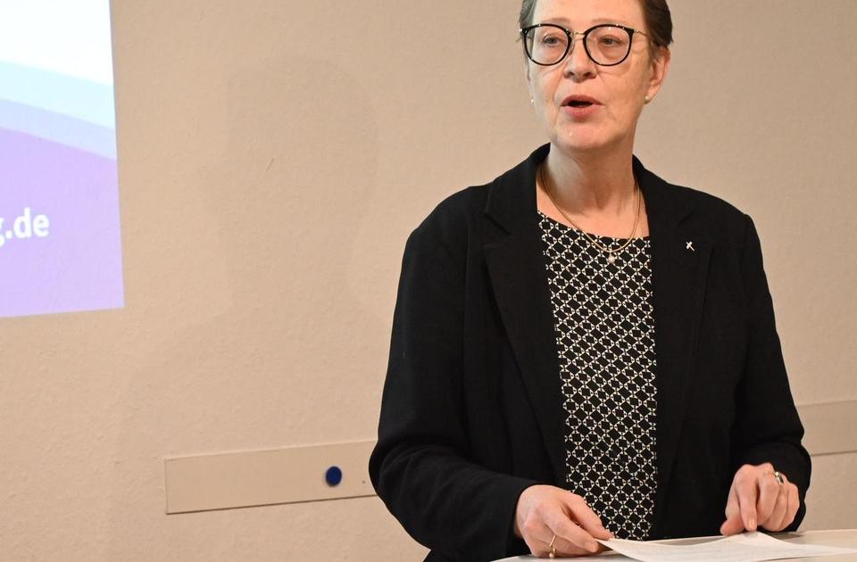 Zu sehen ist Christiane Geerken-Thomas, Kreispfarrerin.