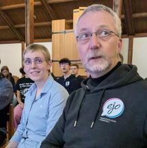 Zu sehen ist links Hannah Bruhns und rechts Ulrich Bohlken.