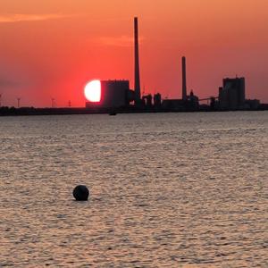 Der Sonnenuntergang am Nordseestrand