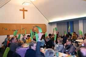 Zu sehen ist das Plenum der Kreissynode bei ihrer konstituierenden Tagung 2025.