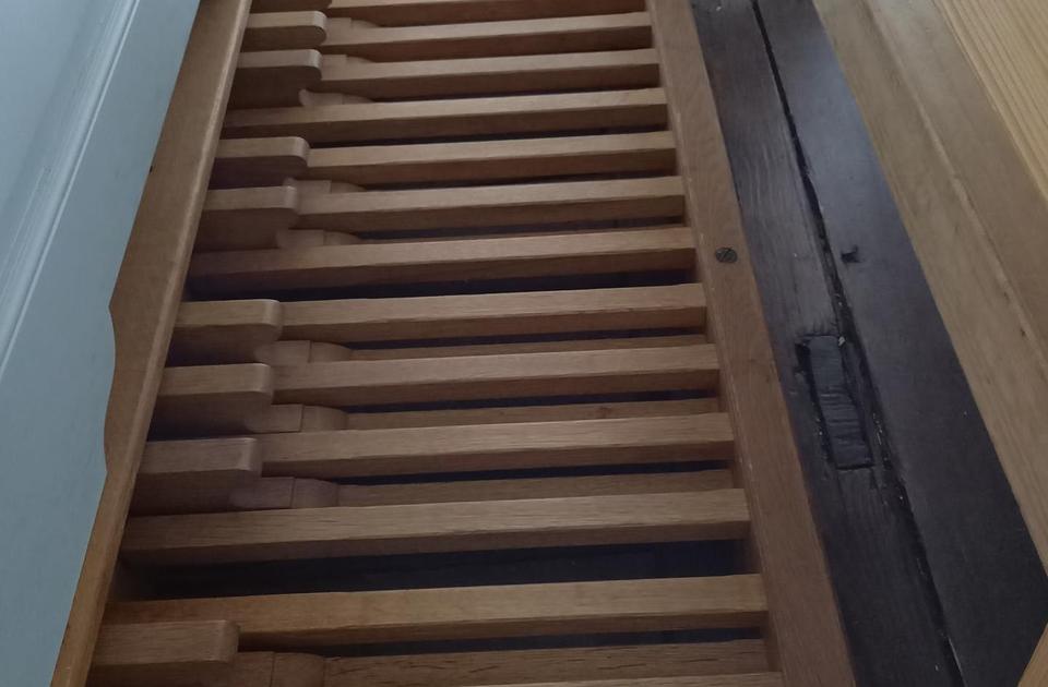 Zu sehen sind die Pedale der Orgel.